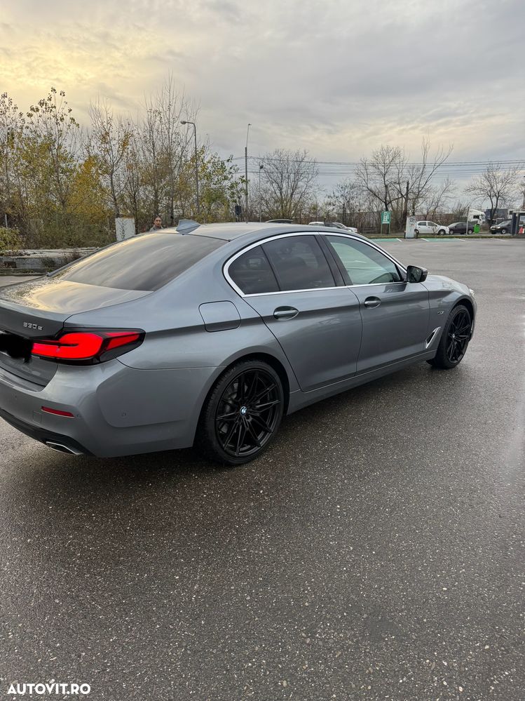 BMW Seria 5 530e Aut. - 4