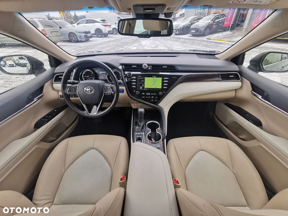 Toyota Camry 2.5 Hybrid Executive CVT - 13