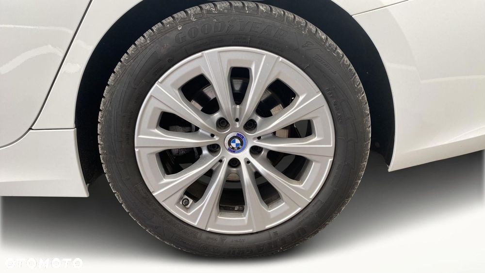 BMW Seria 3 318i Advantage - 14