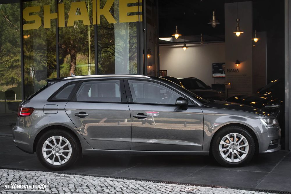 Audi A3 1.6 TDI Attraction - 5