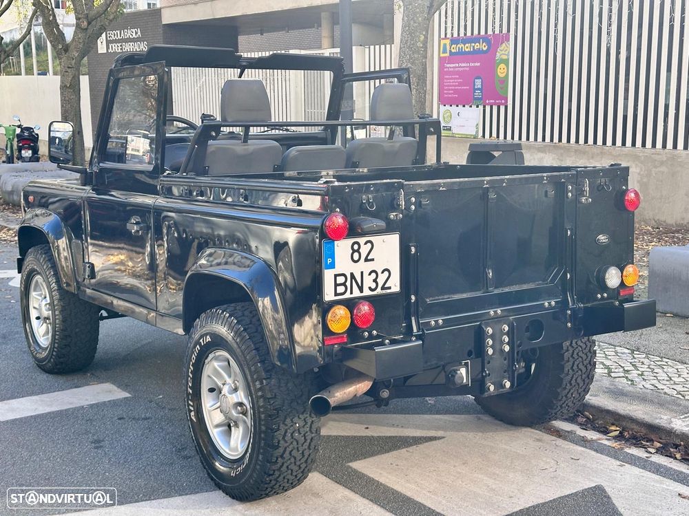 Land Rover Defender 90 2.5 Td5 E - 12