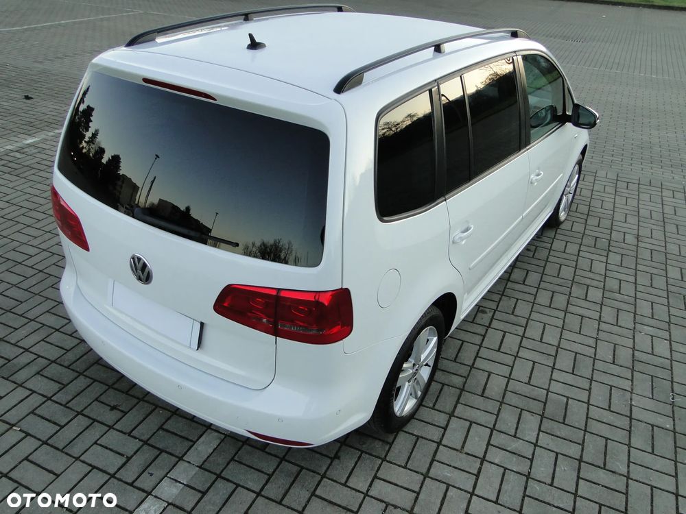 Volkswagen Touran 1.4 TSI MATCH - 32