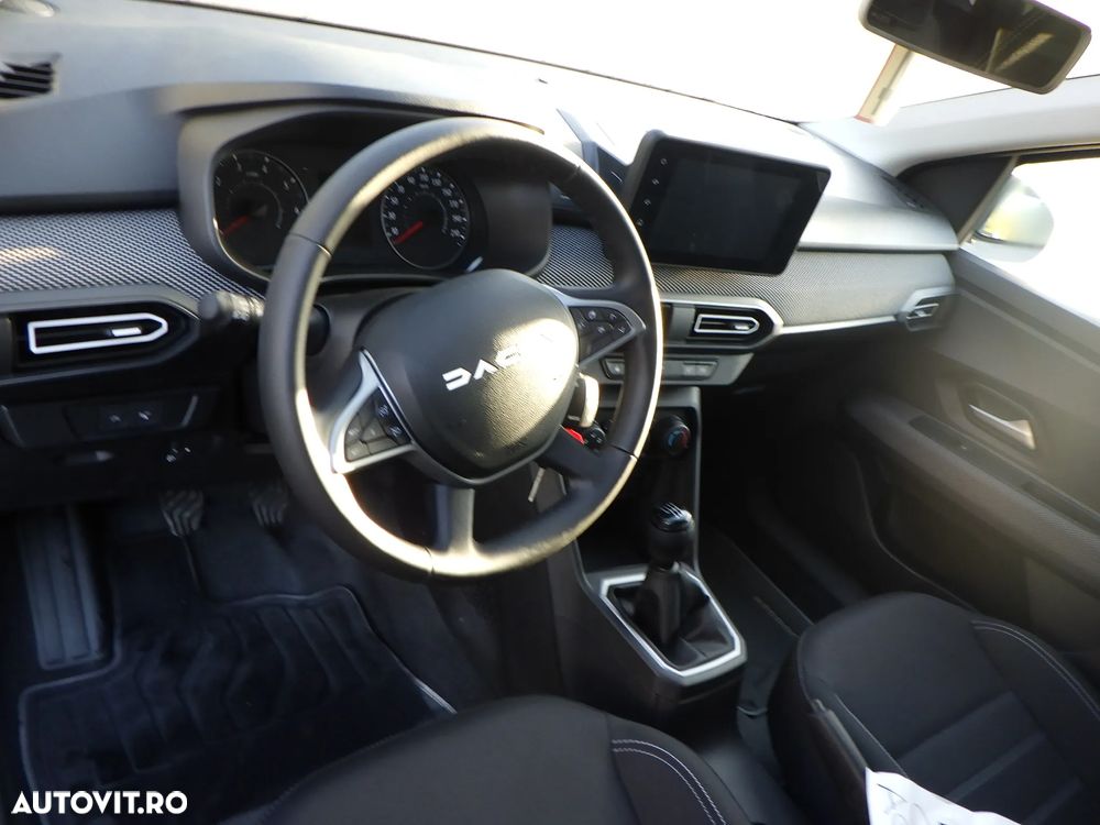 Dezmembrez Dacia Jogger 1.0 TCE ,AN 2023 , Benzina - 4