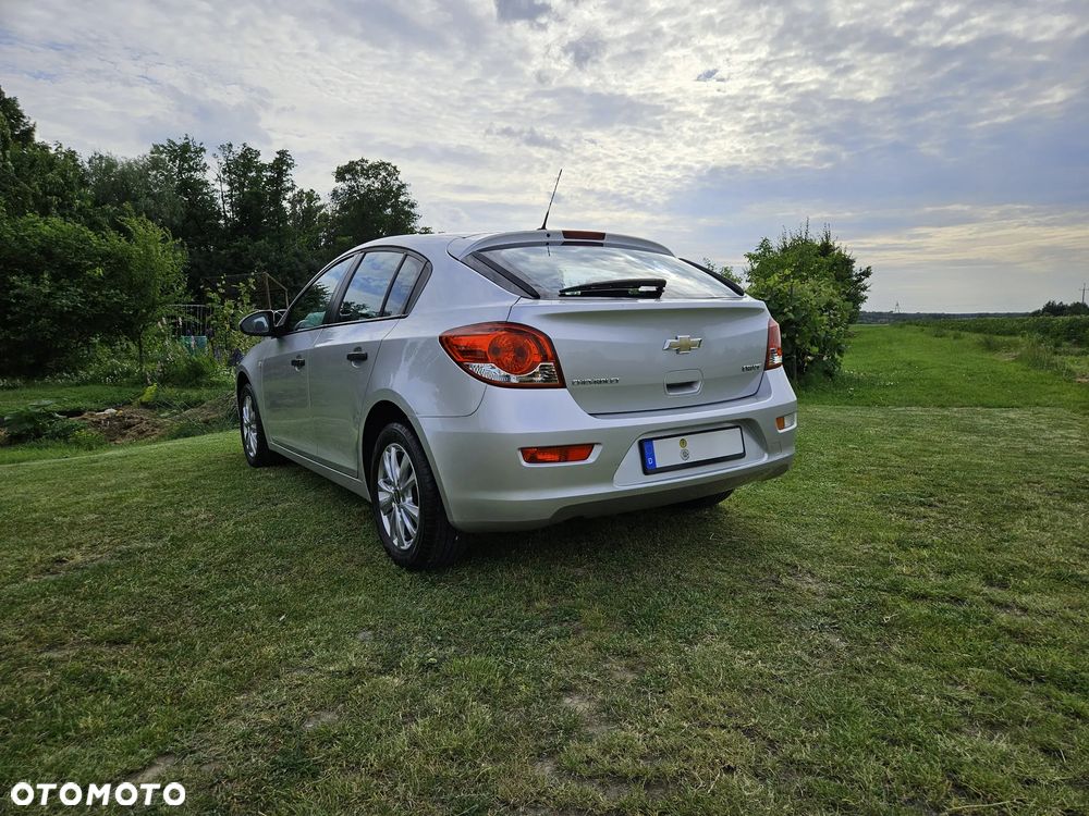 Chevrolet Cruze - 9