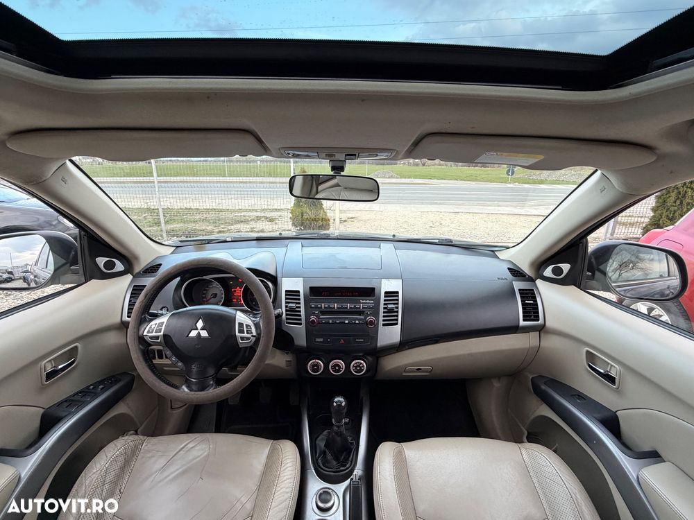 Mitsubishi Outlander 2.0 DI-D Intense+ - 5
