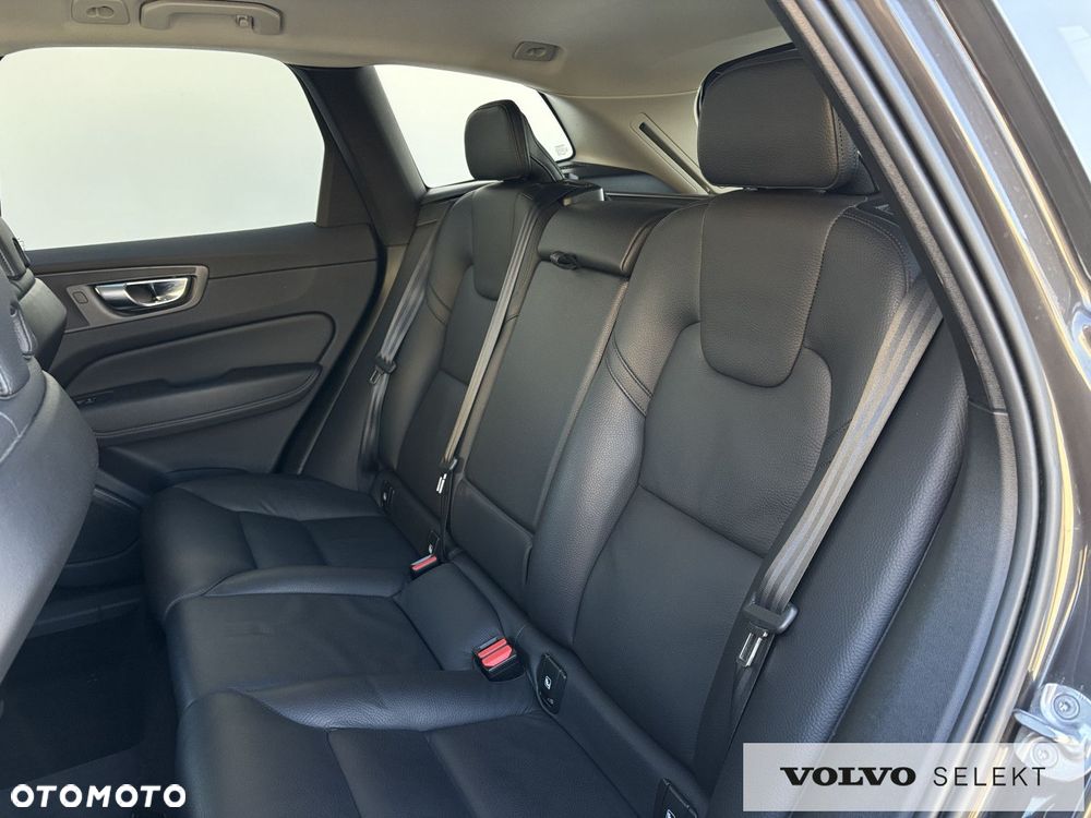 Volvo XC 60 - 21