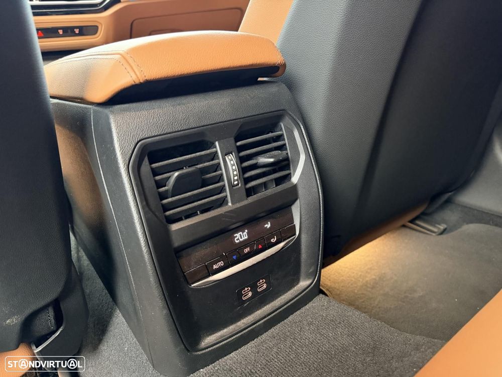 BMW i4 eDrive40 Pack Desportivo M Pro - 24