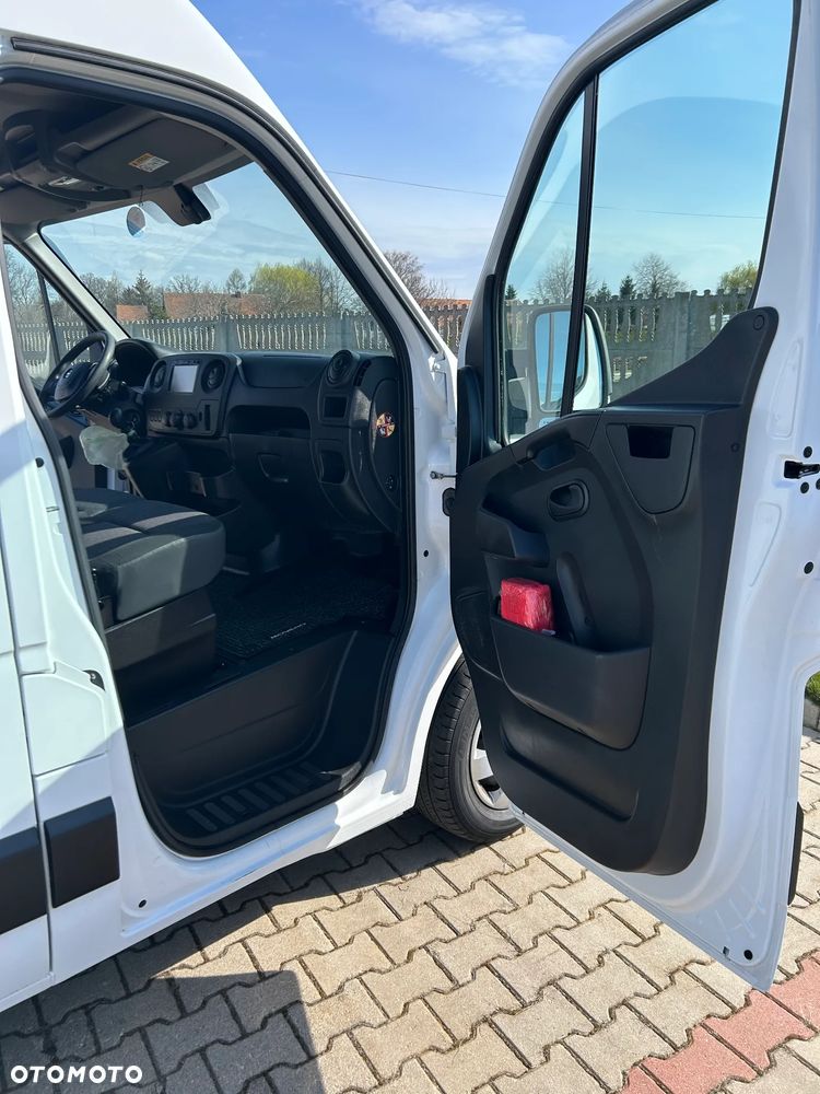 Opel movano - 17