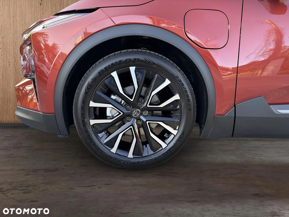 Toyota C-HR+ - 10