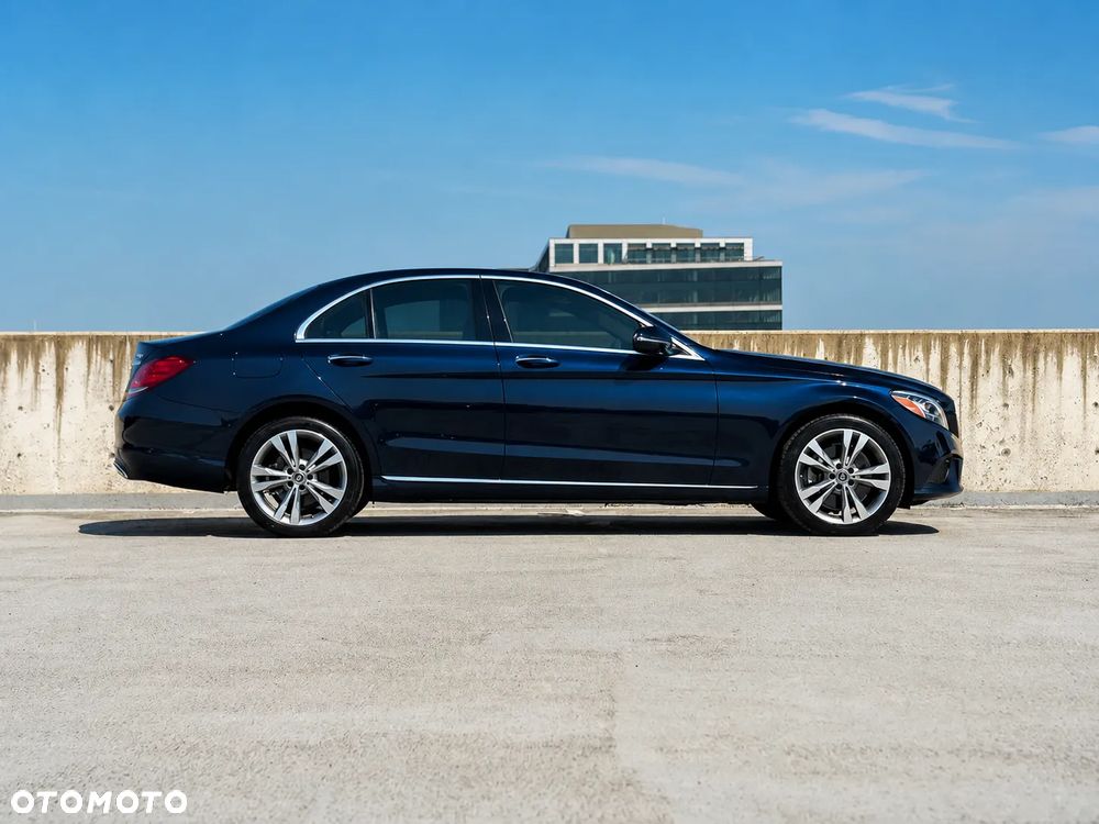 Mercedes-Benz Klasa C 300 9G-TRONIC Exclusive - 7