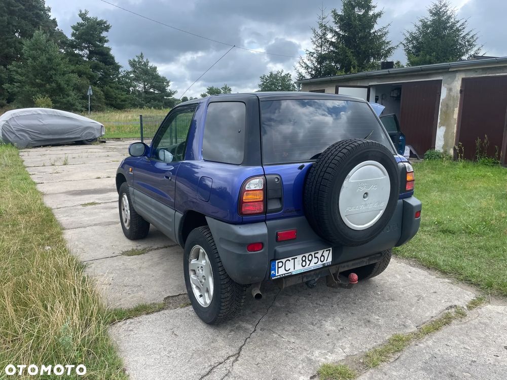 Toyota RAV4 2.0 - 6