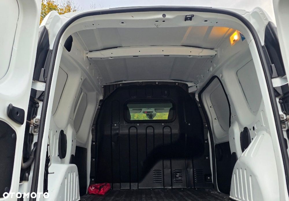 Renault Express Van - 25