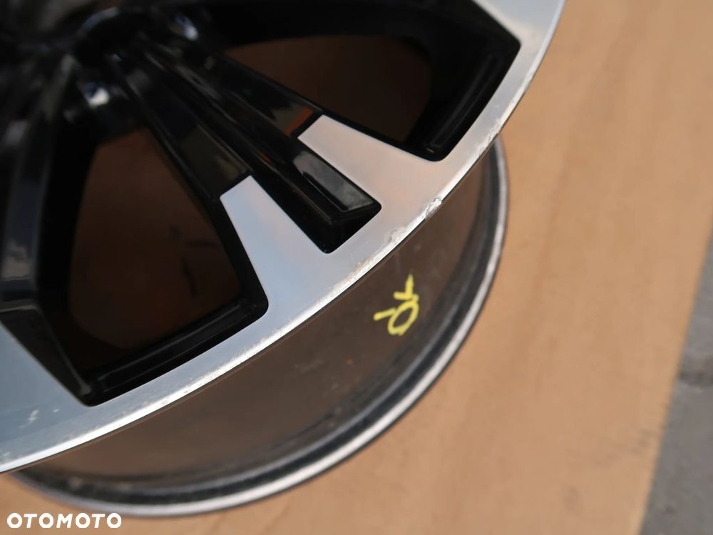 12 Felga Aluminiowa Toyota CMS-1029/5 17" - 3