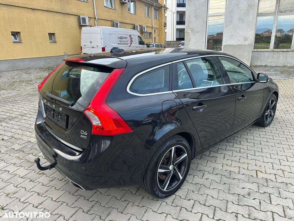 Volvo V60 D6 Plug-In-Hybrid AWD Geartronic Momentum - 10