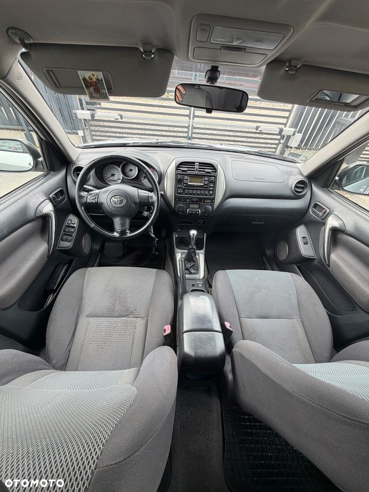 Toyota RAV4 2.0 VVT-i 4x4 - 9