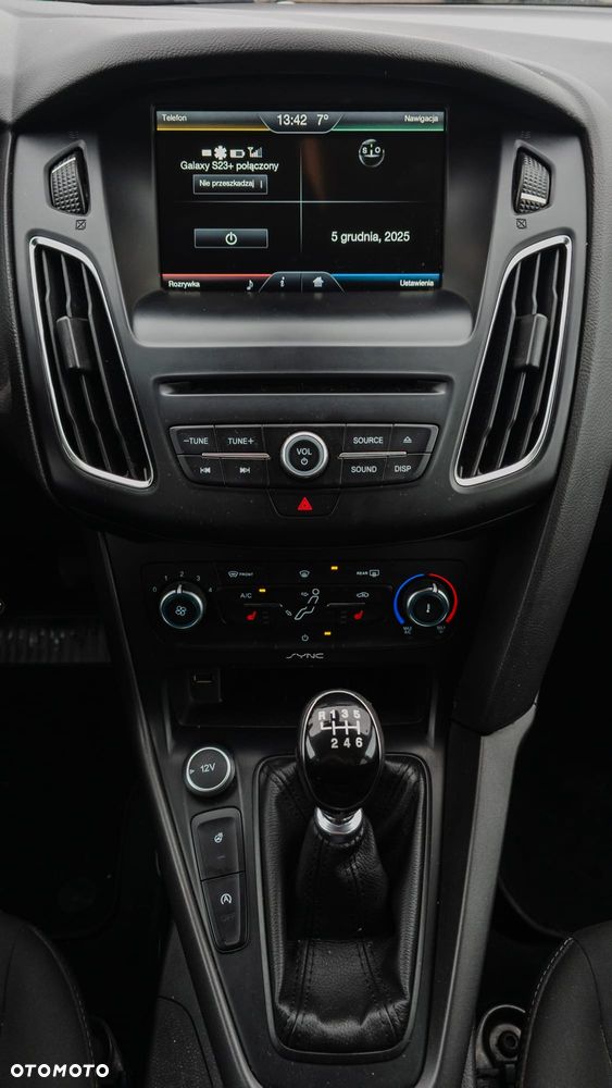 Ford Focus 1.0 EcoBoost SYNC Edition ASS - 13