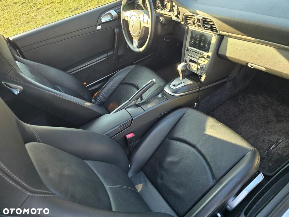Porsche 911 Carrera 4 S Tiptronic - 27