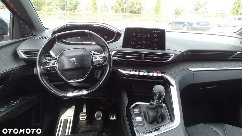 Peugeot 3008 - 11