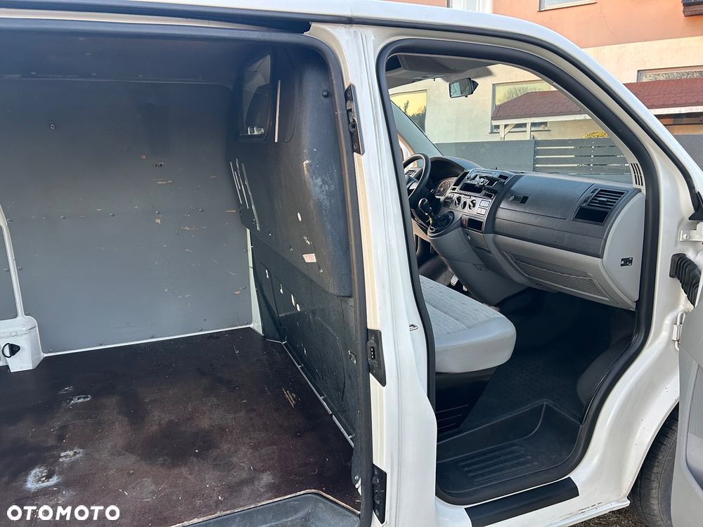 Volkswagen Transporter - 12