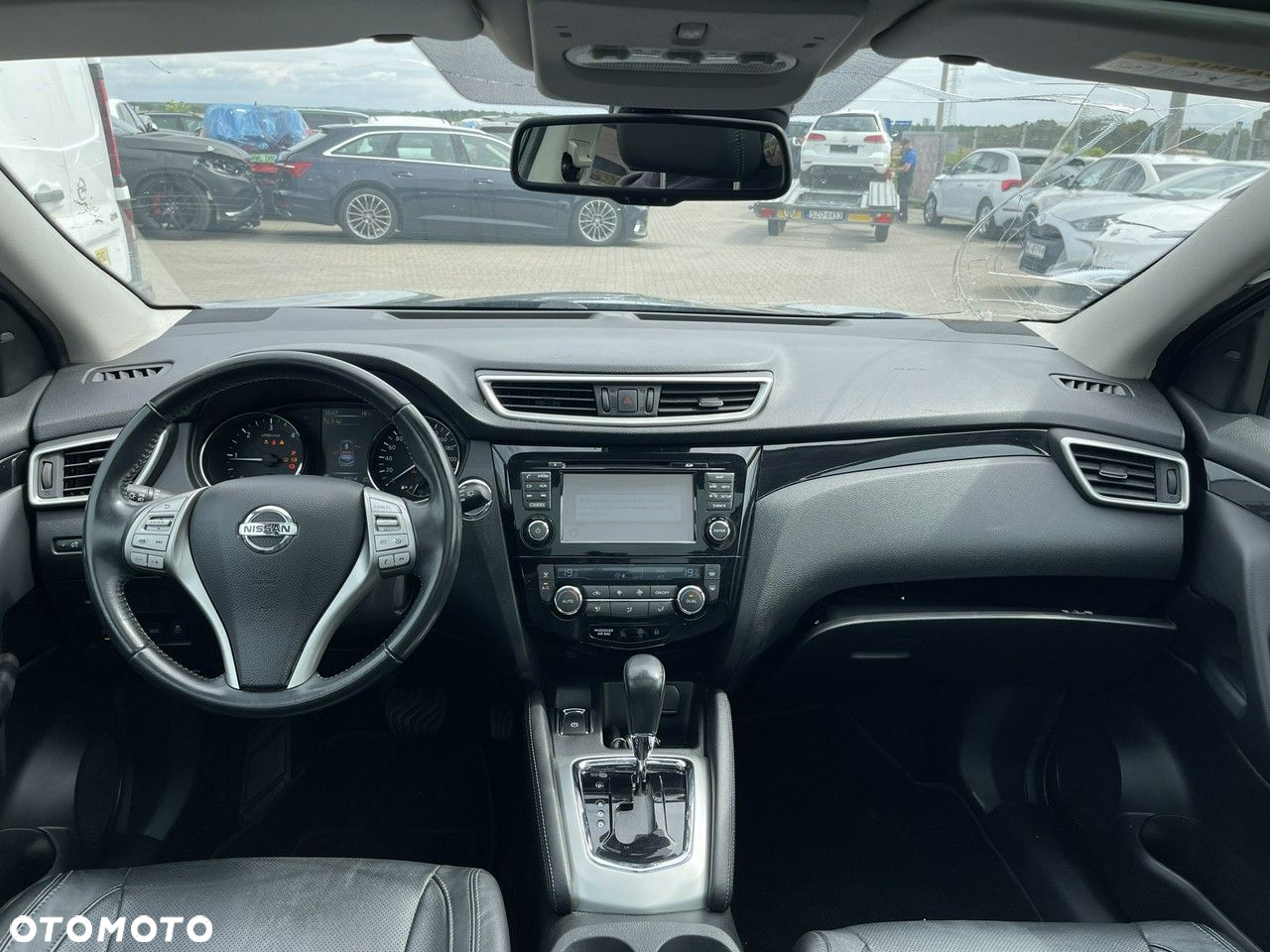 Nissan Qashqai 1.6 dCi Xtronic TEKNA+ - 8