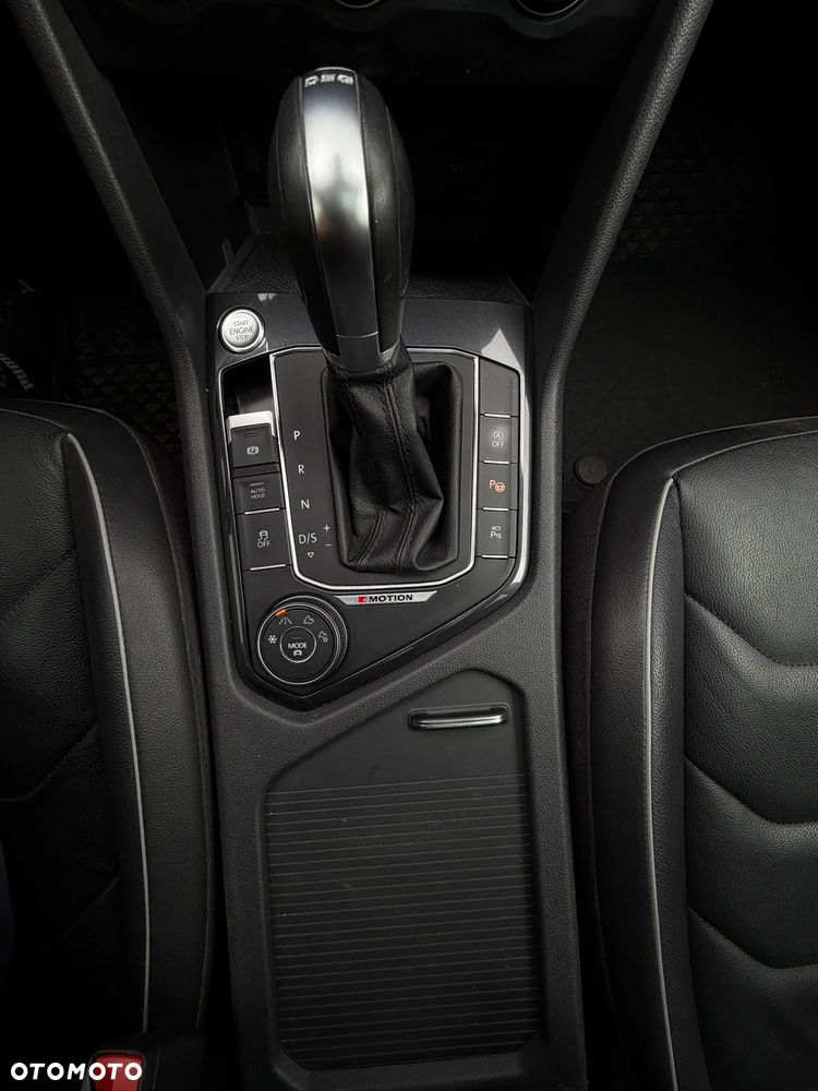 Volkswagen Tiguan - 14