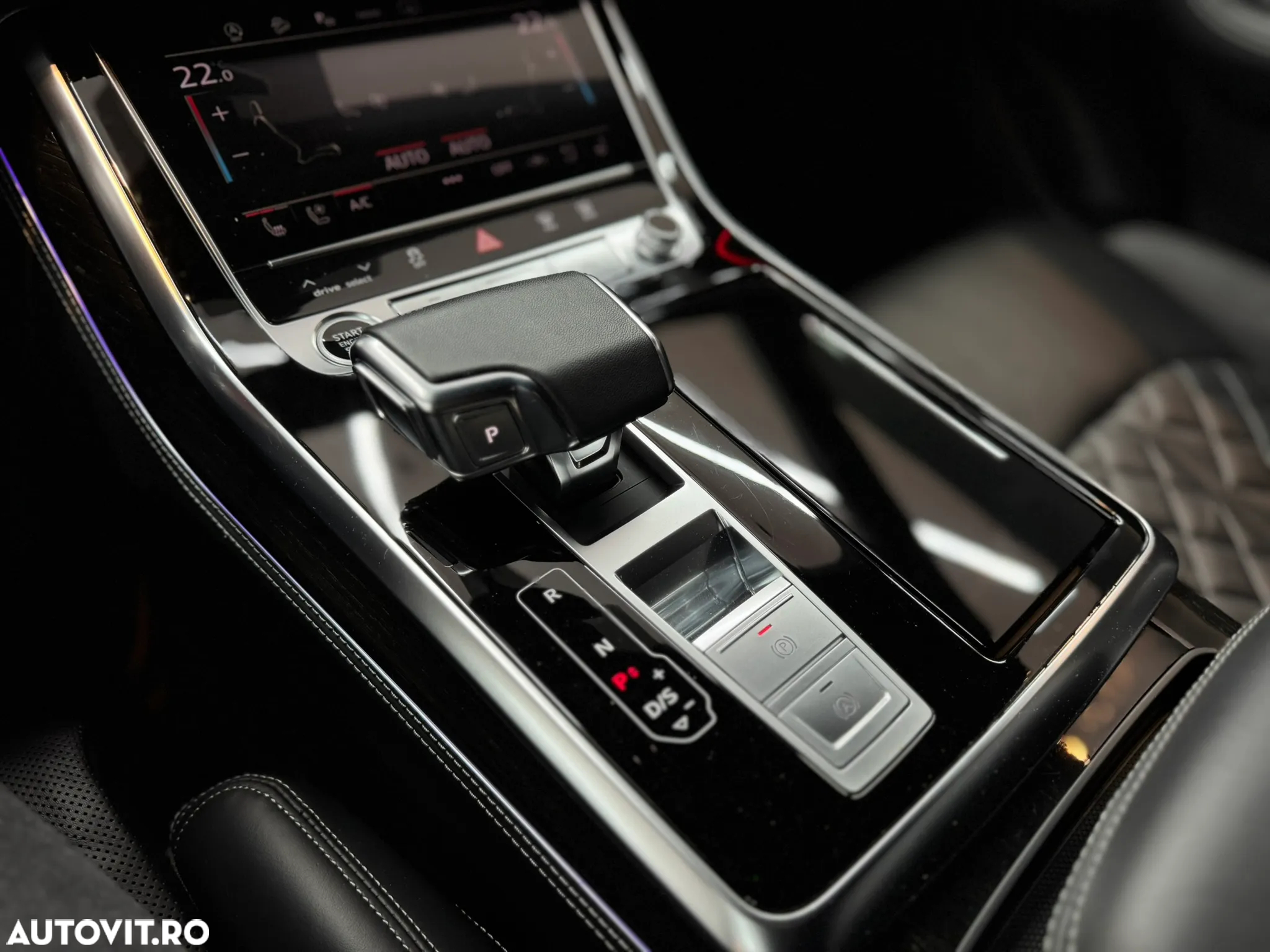 Audi Q8 3.0 55 TFSI quattro Tiptronic MHEV - 16