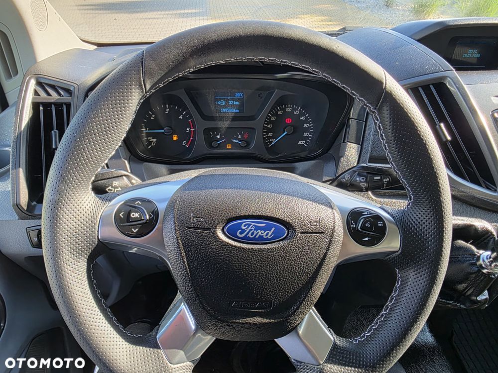 Ford Transit - 23
