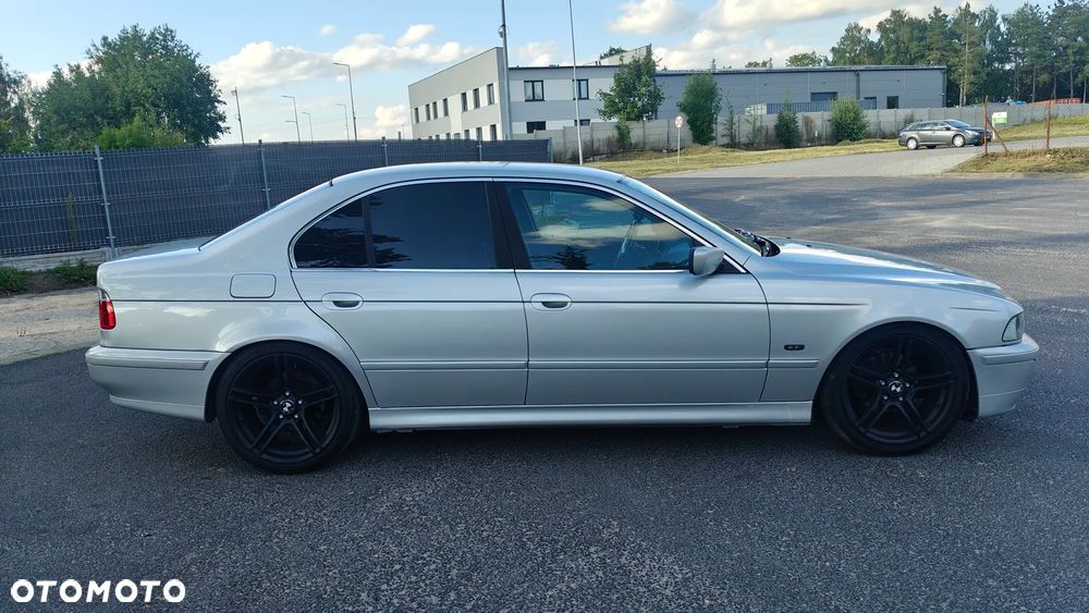 BMW Seria 5 - 10