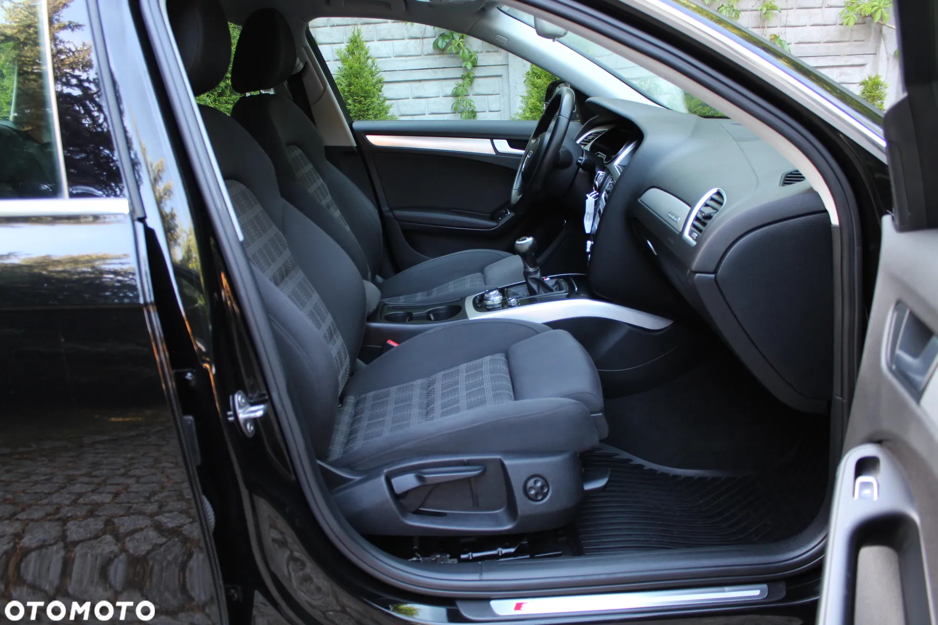 Audi A4 Avant 2.0 TDI quattro design - 7