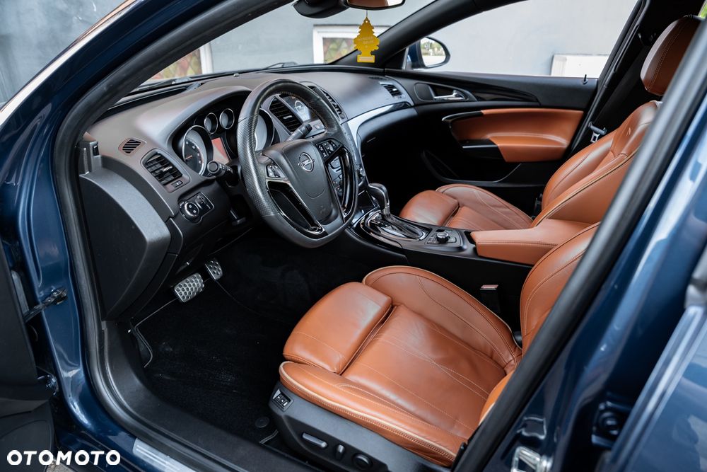 Opel Insignia 2.0 SIDI Turbo 4x4 Innovation - 18