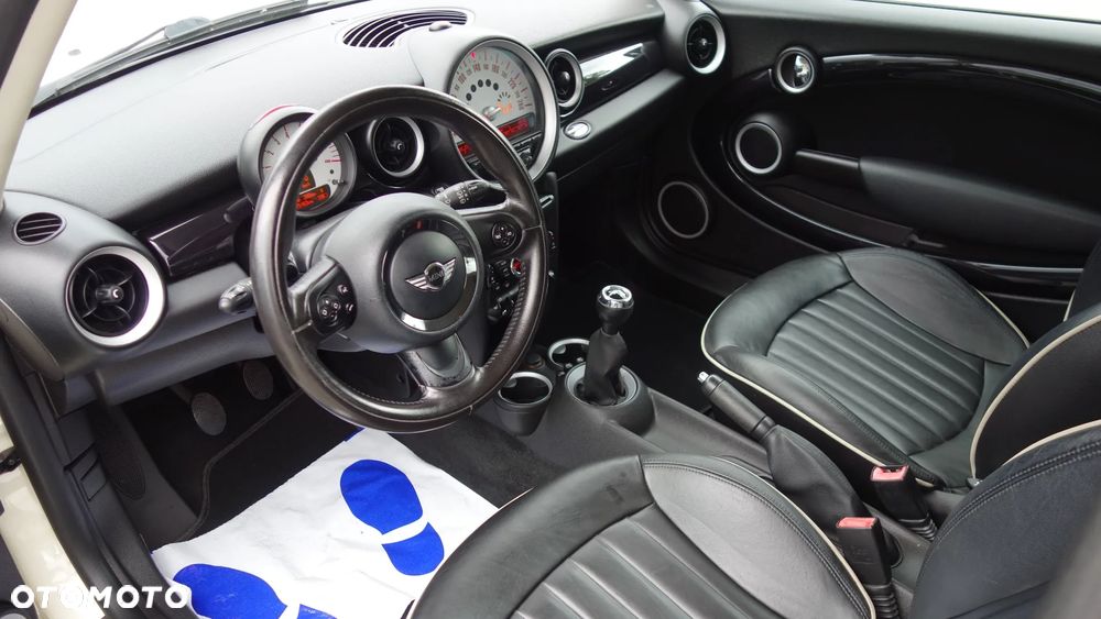 MINI Clubman Cooper Hyde Park - 12