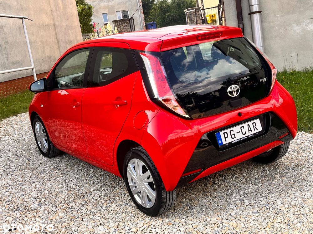 Toyota Aygo x-clusiv - 7