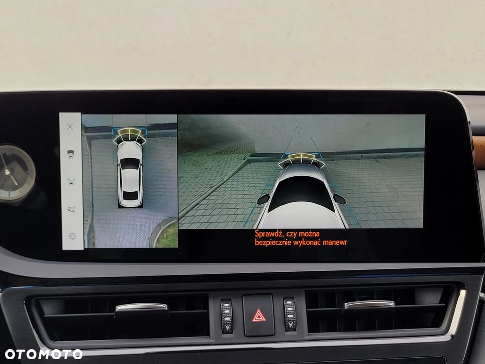 Lexus ES 300h Prestige - 25