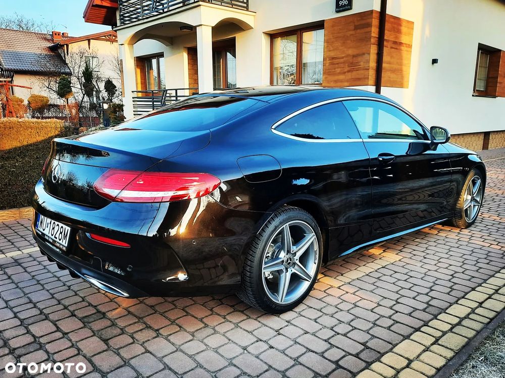 Mercedes-Benz Klasa C 300 9G-TRONIC - 4