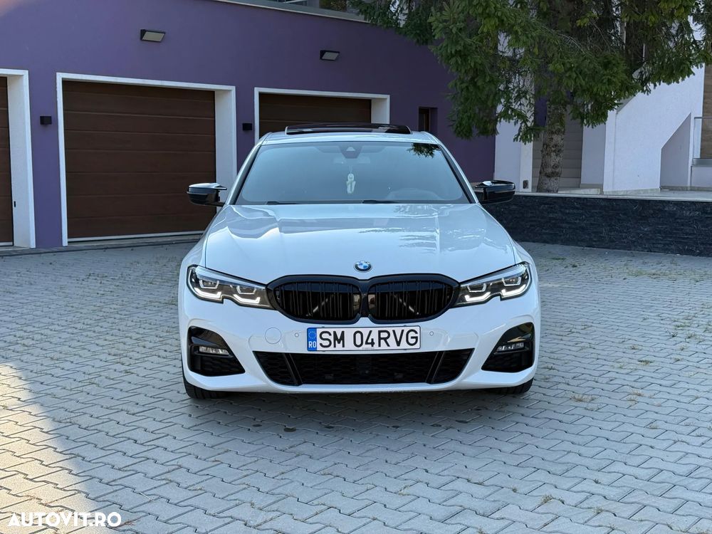 BMW Seria 3 330i xDrive Aut. M Sport - 2