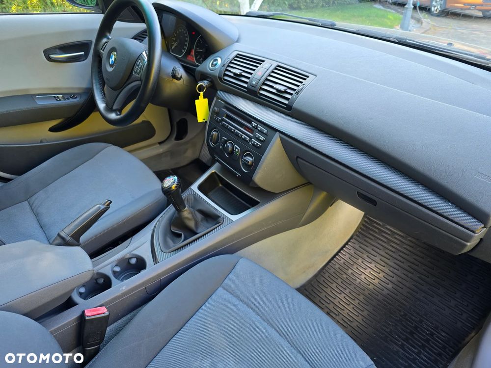 BMW Seria 1 - 17