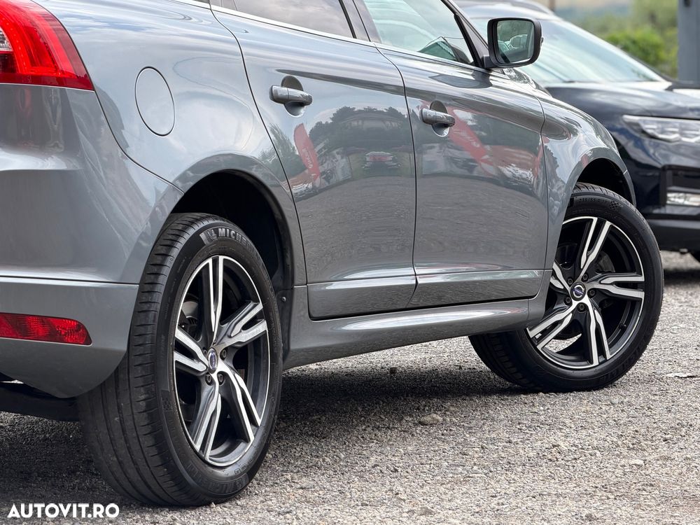 Volvo XC 60 D4 Geartronic Summum - 14