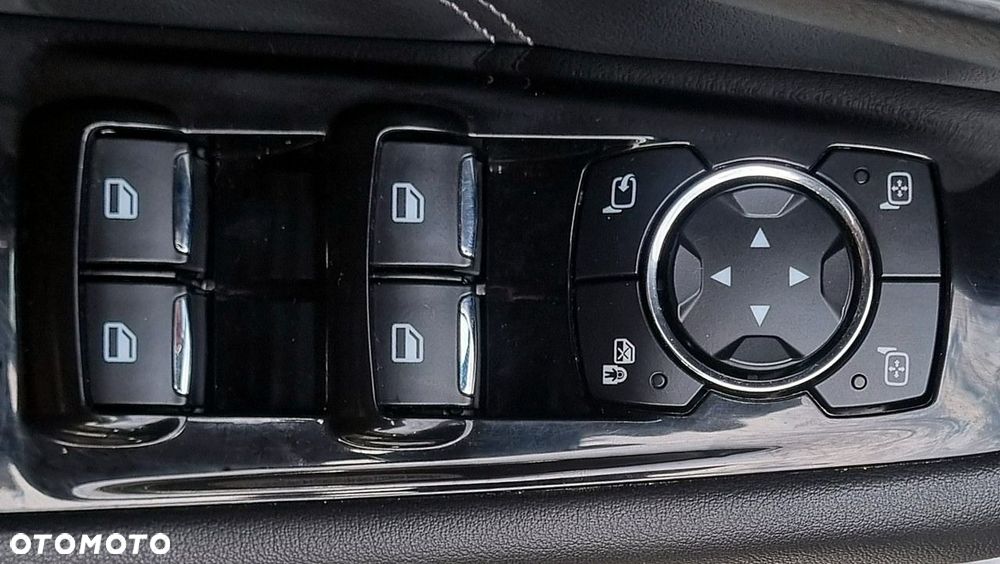 Ford S-Max - 17