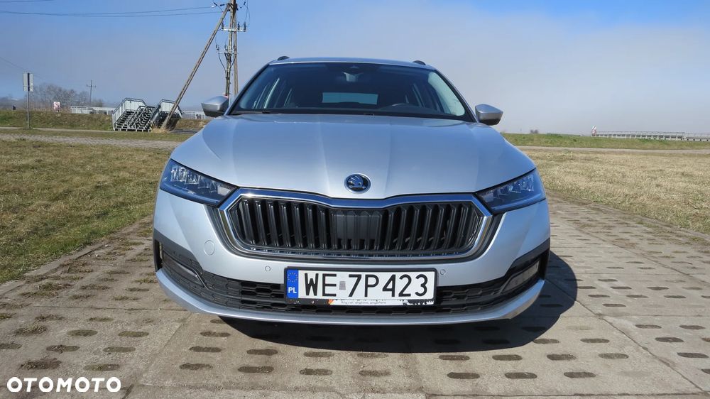 Skoda Octavia 2.0 TDI Ambition DSG - 8