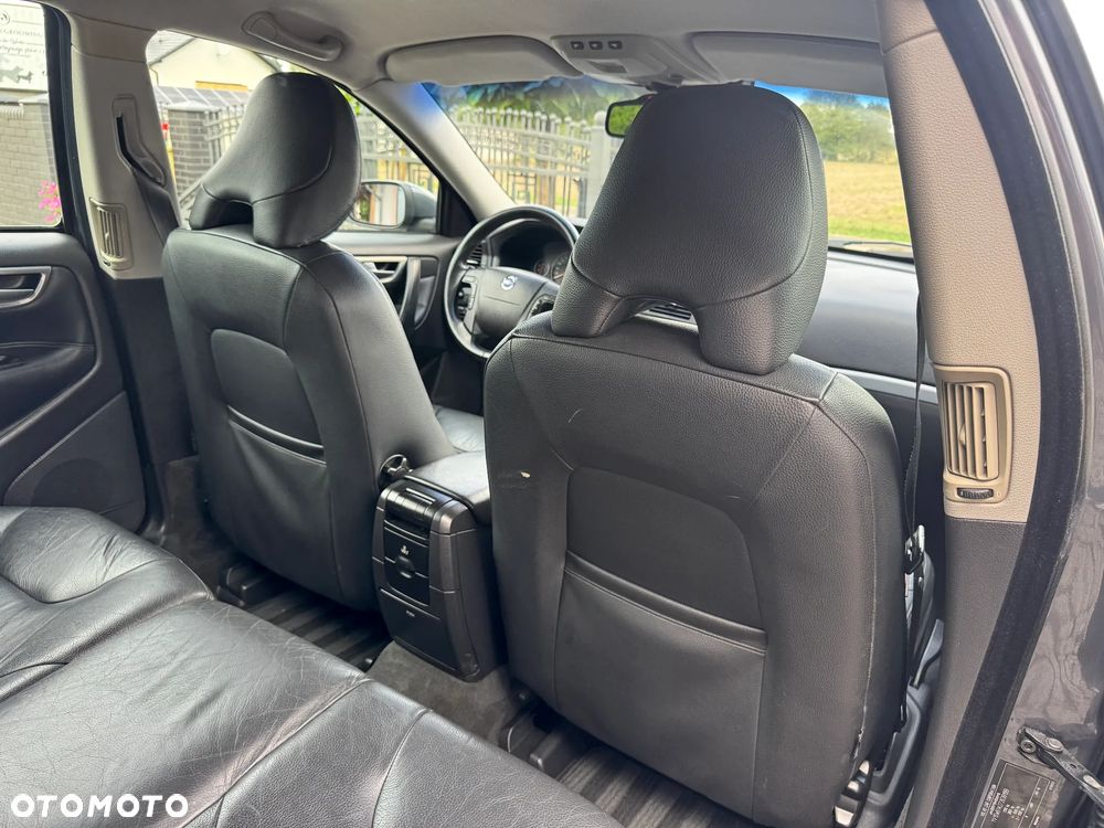 Volvo V70 2.4 Premium - 31
