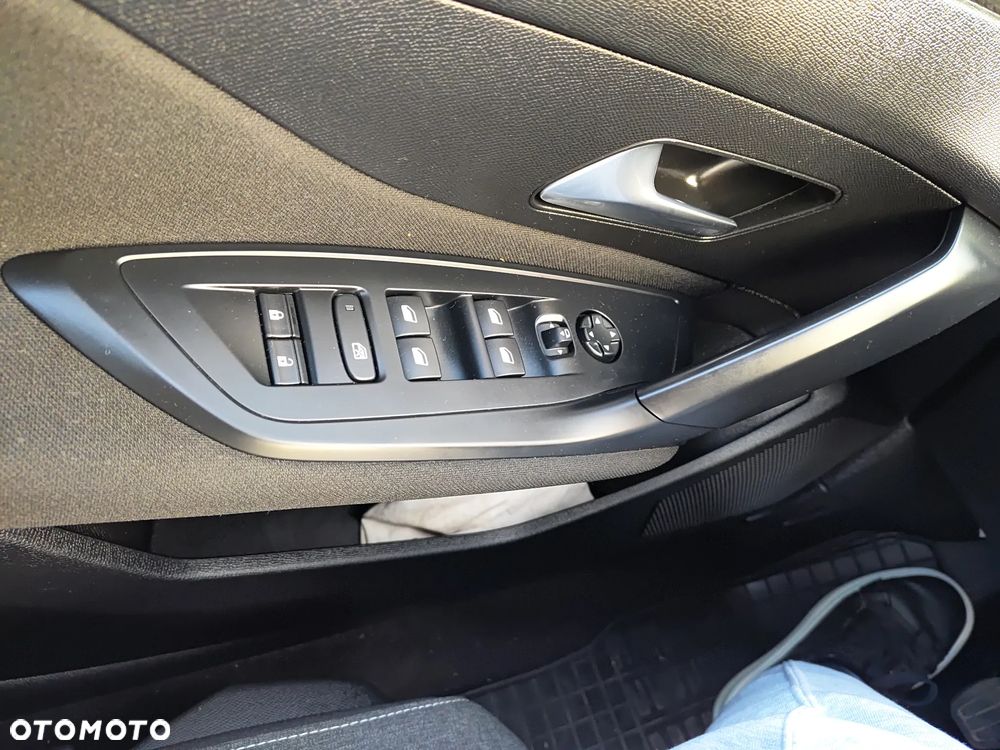Peugeot 308 PureTech 130 GPF Stop & Start Active Pack - 22
