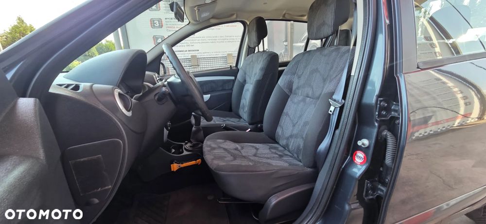 Dacia Sandero 1.2 16V Laureate - 25