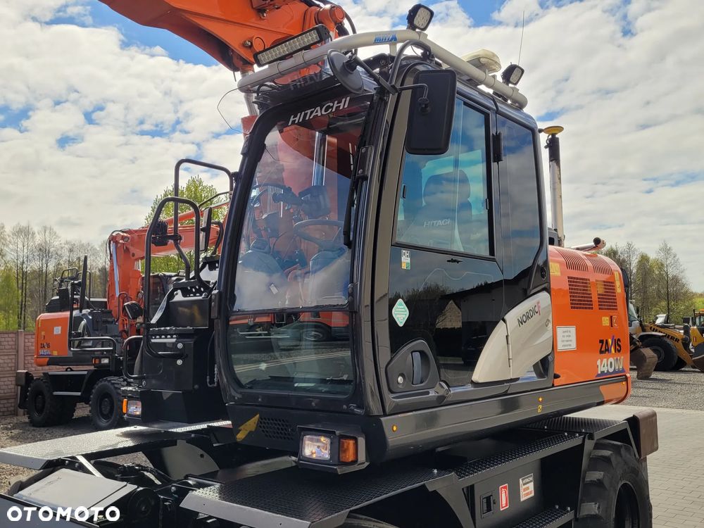 Hitachi ZX 140W / ROTOTILT ze szczypcami / system GPS 3D LEICA / - 8
