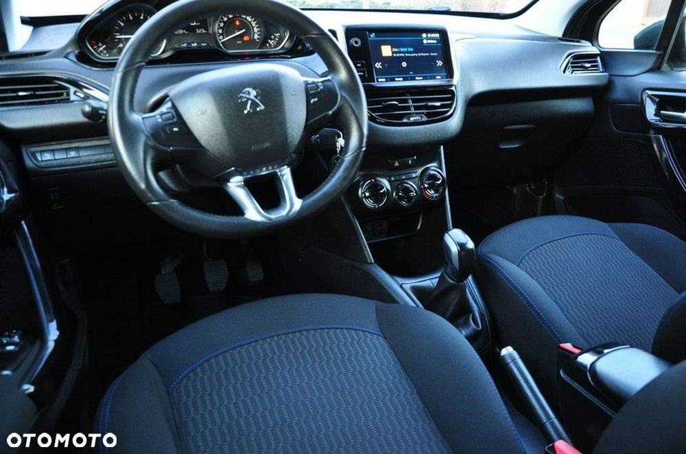 Peugeot 208 PureTech 82 Stop & Start Signature - 39