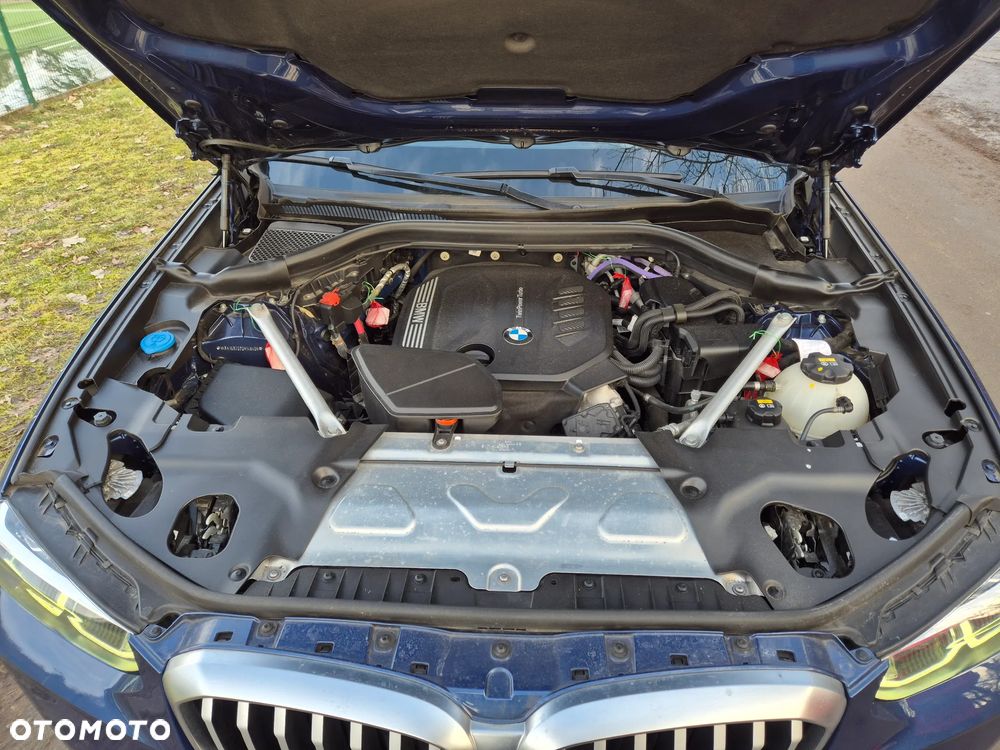 BMW X3 xDrive20d - 9