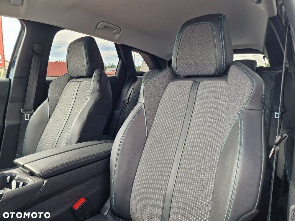 Peugeot 3008 1.6 PureTech Hybrid PHEV Allure S&S EAT8 - 21