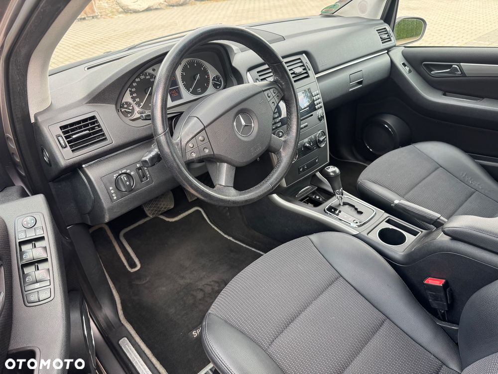 Mercedes-Benz Klasa B 170 Autotronic Special Edition - 16