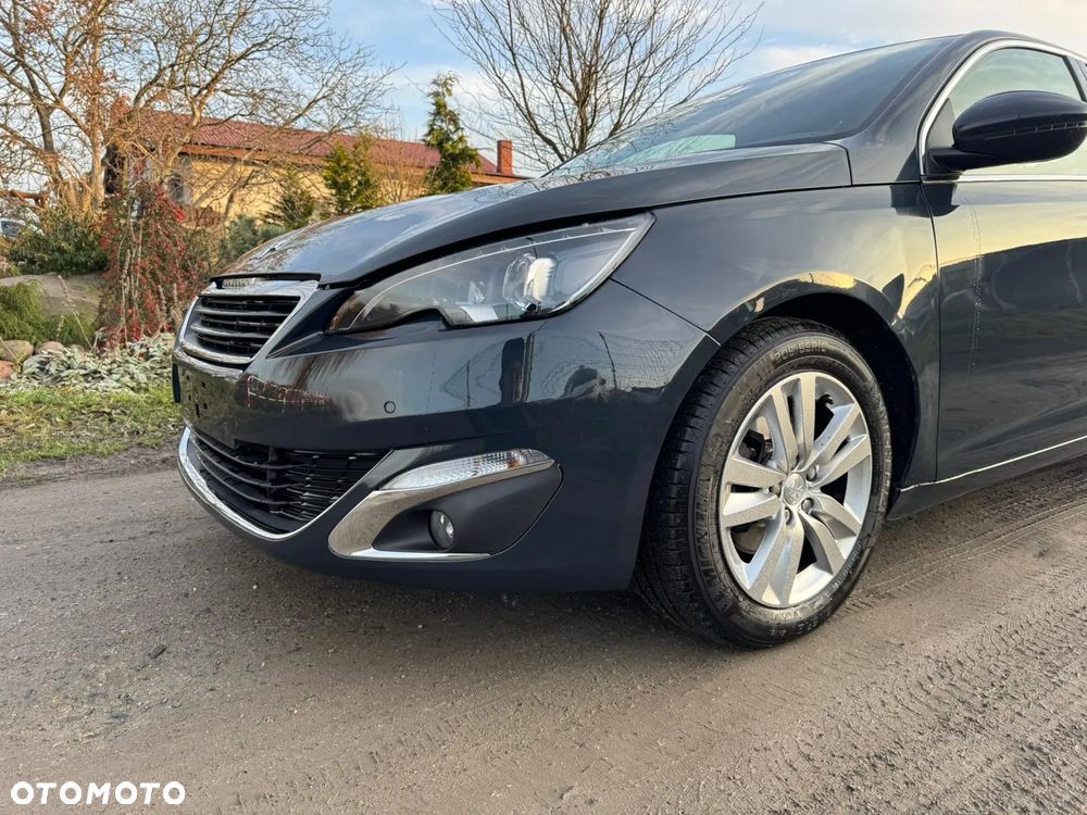 Peugeot 308 - 23