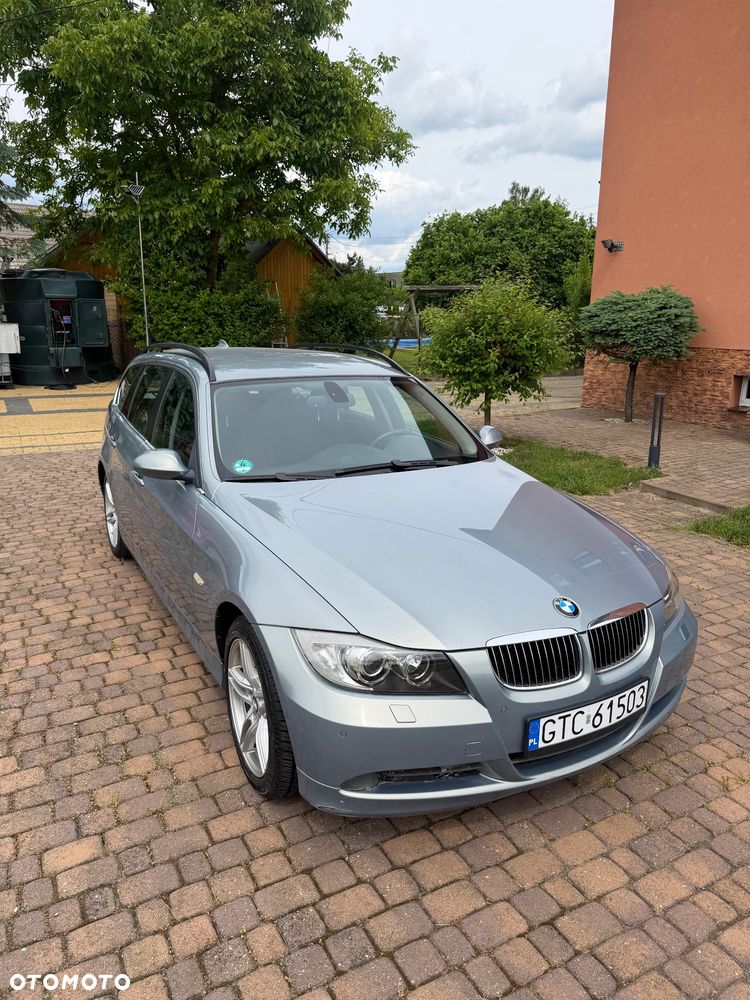 BMW Seria 3 325i - 2