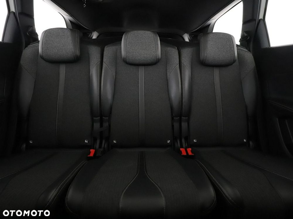 Peugeot 5008 1.6 BlueHDI Allure S&S EAT6 - 19
